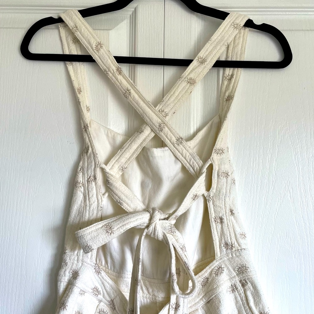 Tigerlily Women’s Buchra Crossback Romper in Bone - US 6 - Picture 7 of 13